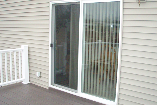 East Rancho Dominguez-screen-door-repair